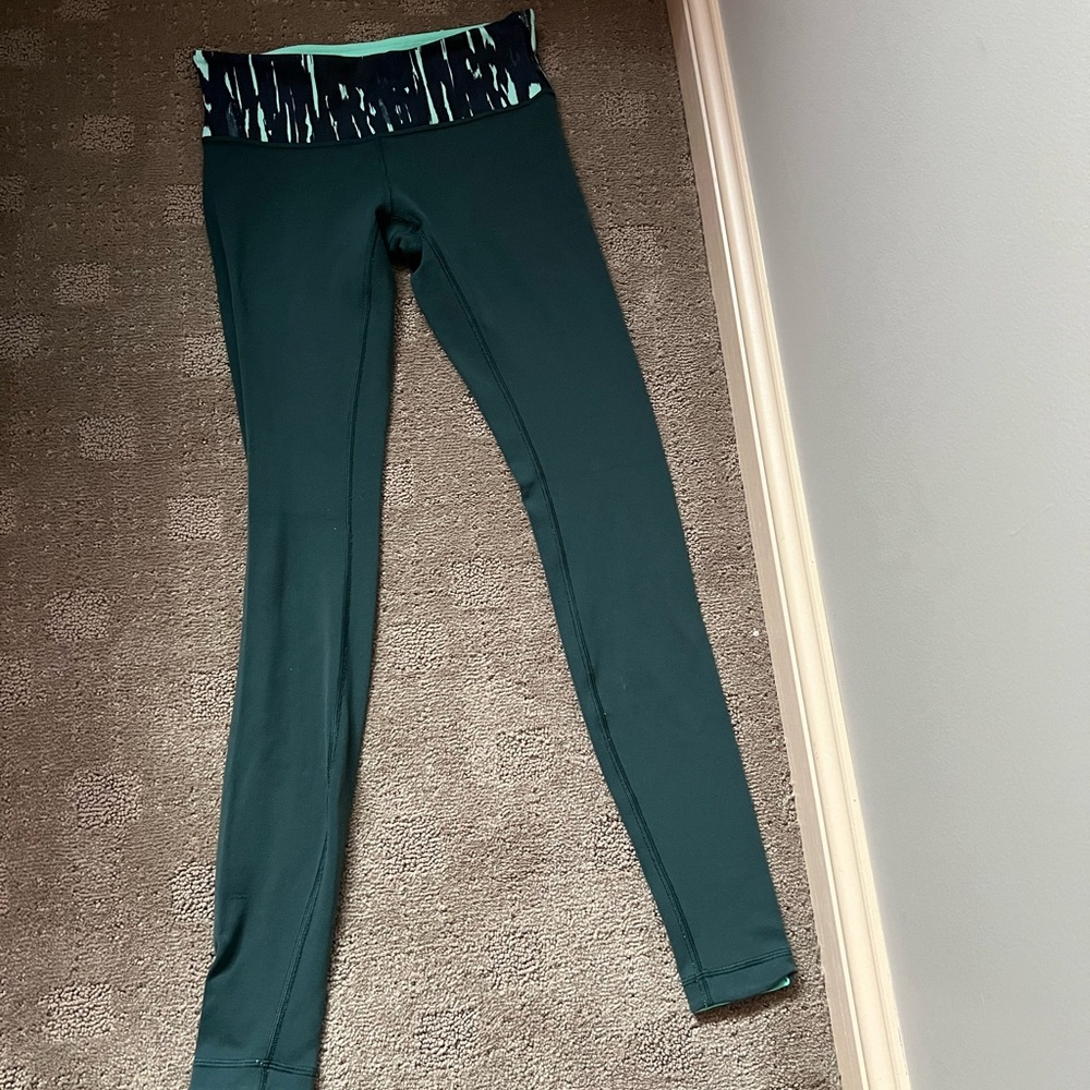 Lululemon Wunder Under Reversible Leggings